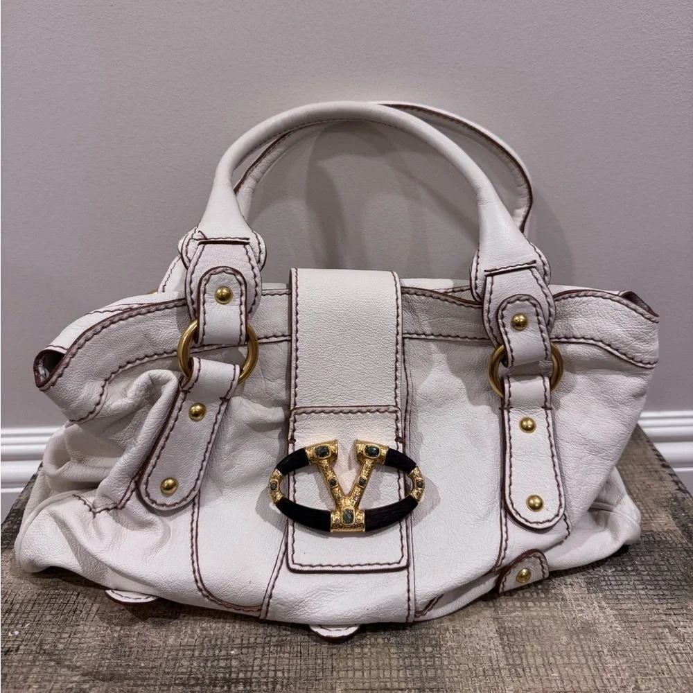Valentino Garavani Off White Rock Studded Shoulder Leather Bag - Picture 1 of 5